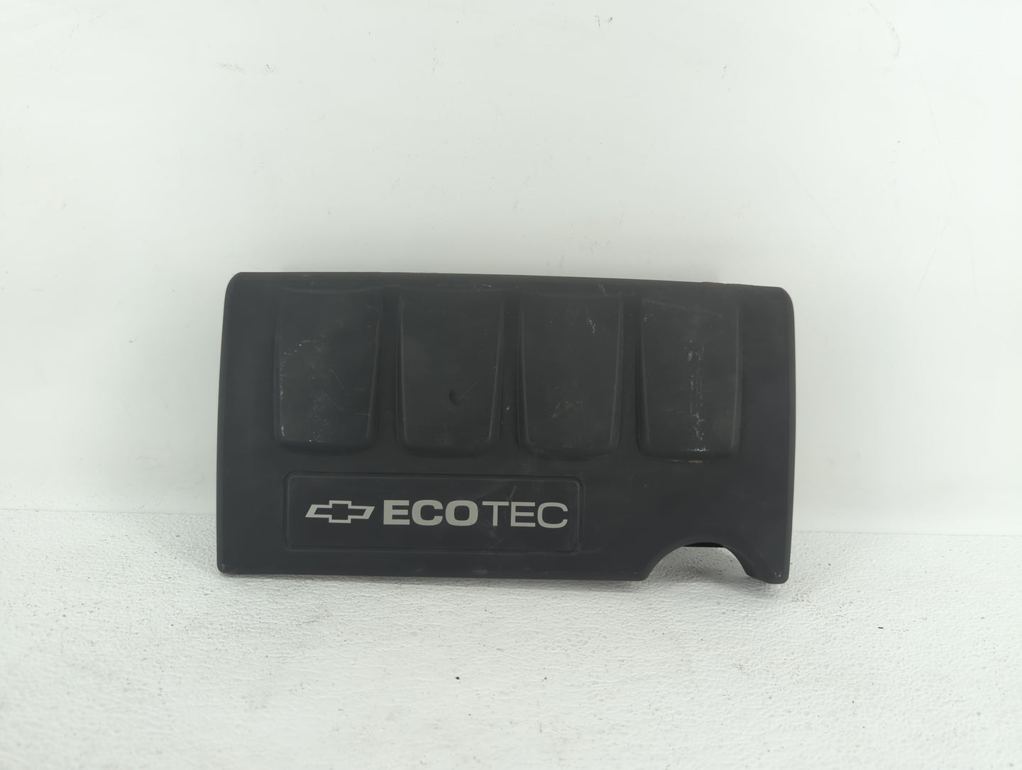 2012 Chevrolet Cruze Engine Cover - Oemusedautoparts1.com