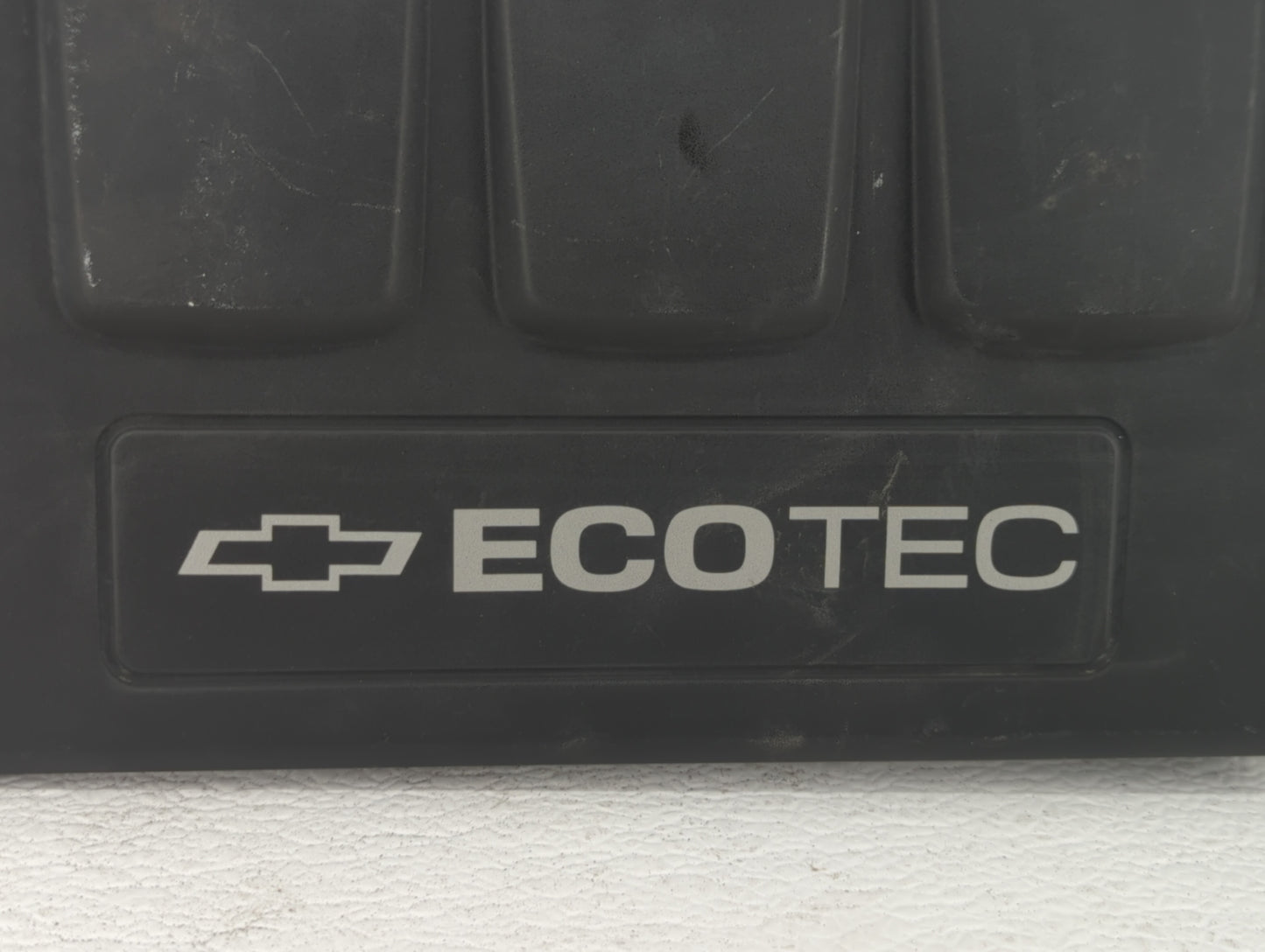 2012 Chevrolet Cruze Engine Cover - Oemusedautoparts1.com