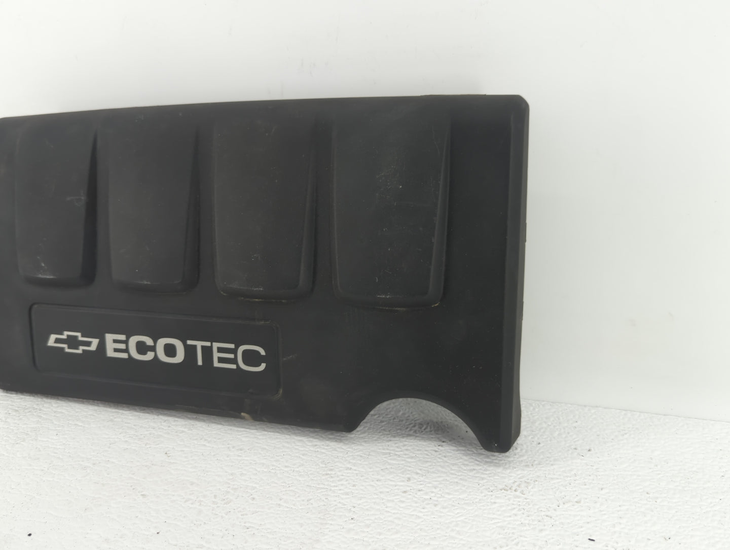 2012 Chevrolet Cruze Engine Cover - Oemusedautoparts1.com