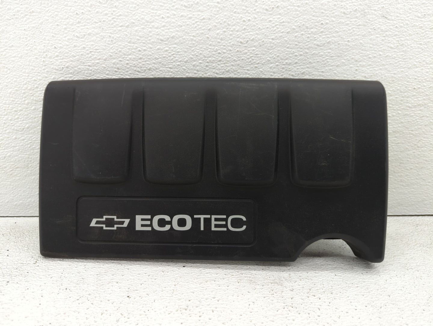 2012 Chevrolet Cruze Engine Cover - Oemusedautoparts1.com