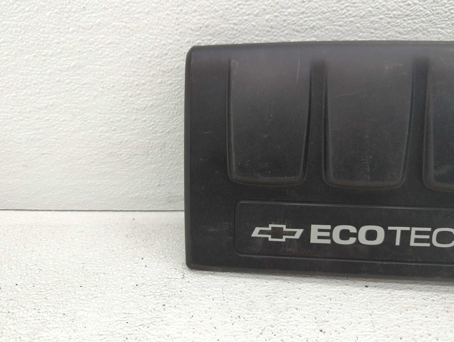 2012 Chevrolet Cruze Engine Cover - Oemusedautoparts1.com