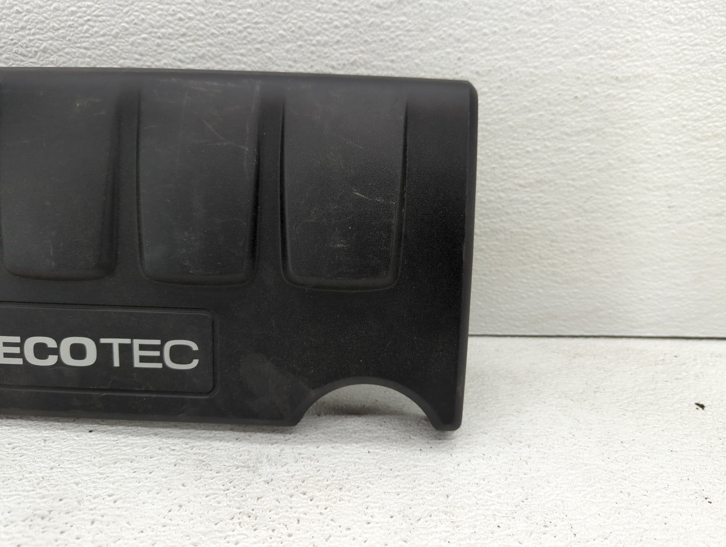 2012 Chevrolet Cruze Engine Cover - Oemusedautoparts1.com