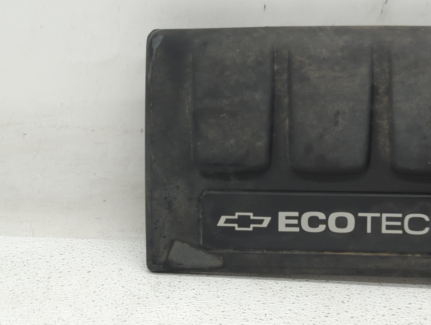 2012 Chevrolet Cruze Engine Cover - Oemusedautoparts1.com