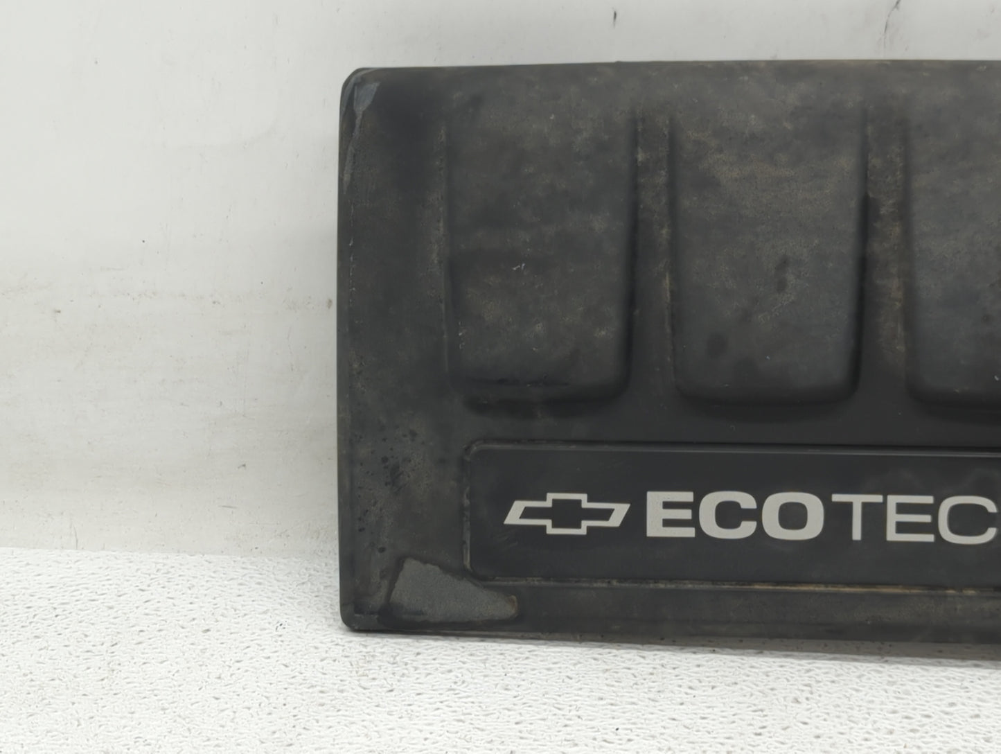 2012 Chevrolet Cruze Engine Cover - Oemusedautoparts1.com