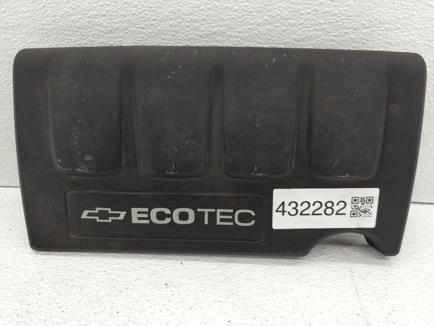 2012 Chevrolet Cruze Engine Cover - Oemusedautoparts1.com