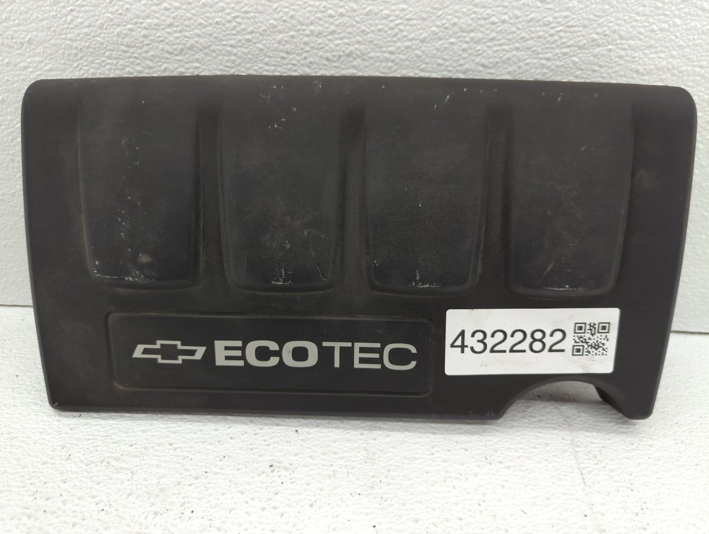 2012 Chevrolet Cruze Engine Cover - Oemusedautoparts1.com