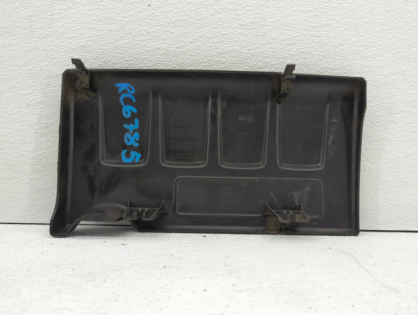 2012 Chevrolet Cruze Engine Cover - Oemusedautoparts1.com