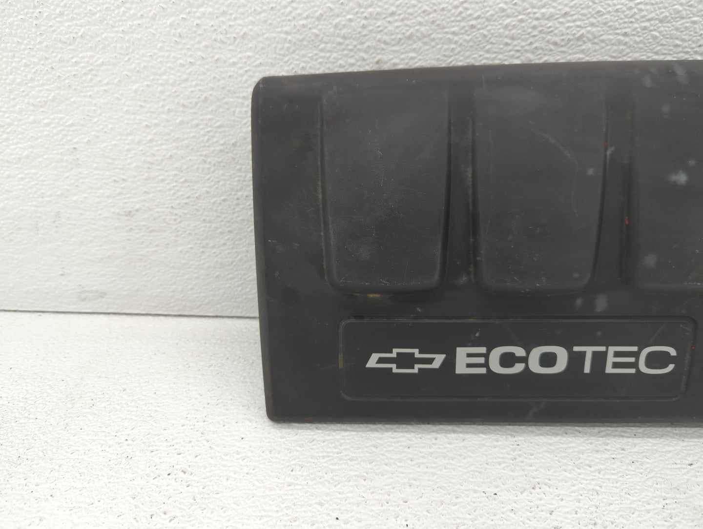 2012 Chevrolet Cruze Engine Cover - Oemusedautoparts1.com