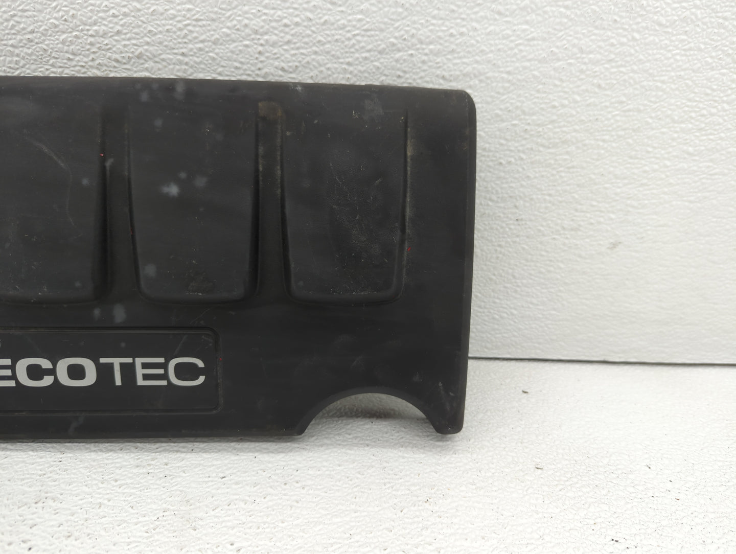 2012 Chevrolet Cruze Engine Cover - Oemusedautoparts1.com