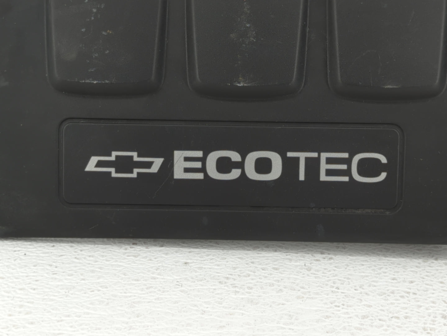 2012 Chevrolet Cruze Engine Cover - Oemusedautoparts1.com