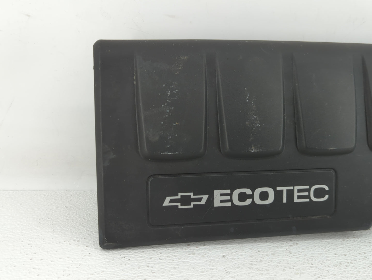 2012 Chevrolet Cruze Engine Cover - Oemusedautoparts1.com