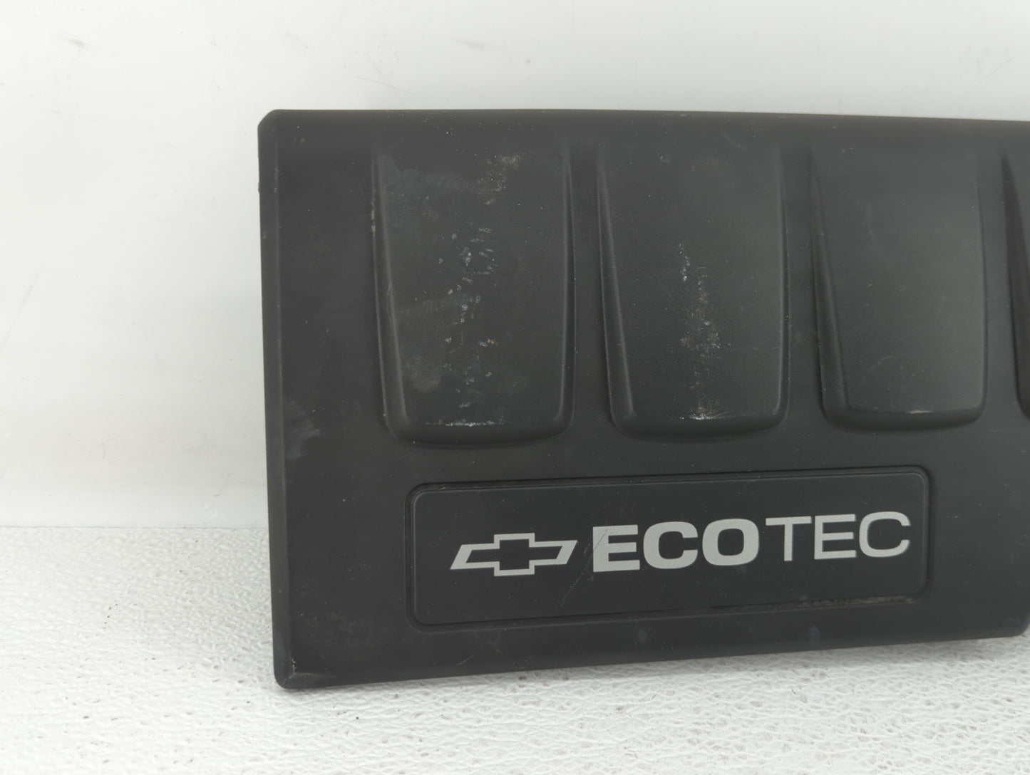 2012 Chevrolet Cruze Engine Cover - Oemusedautoparts1.com