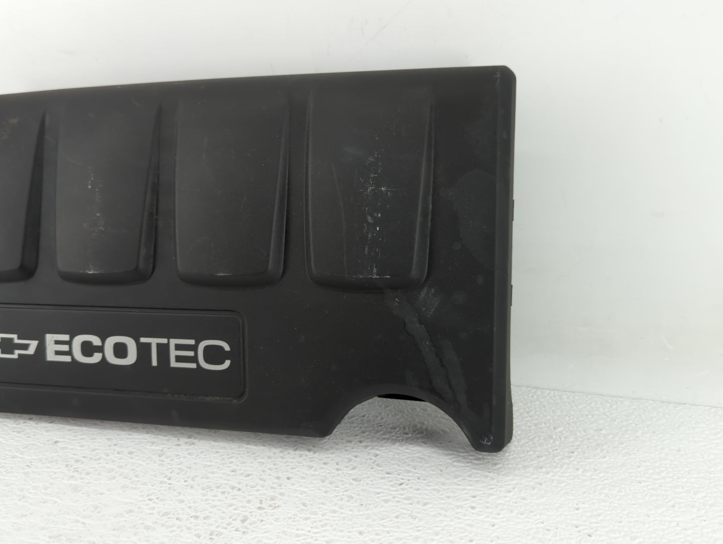 2012 Chevrolet Cruze Engine Cover - Oemusedautoparts1.com