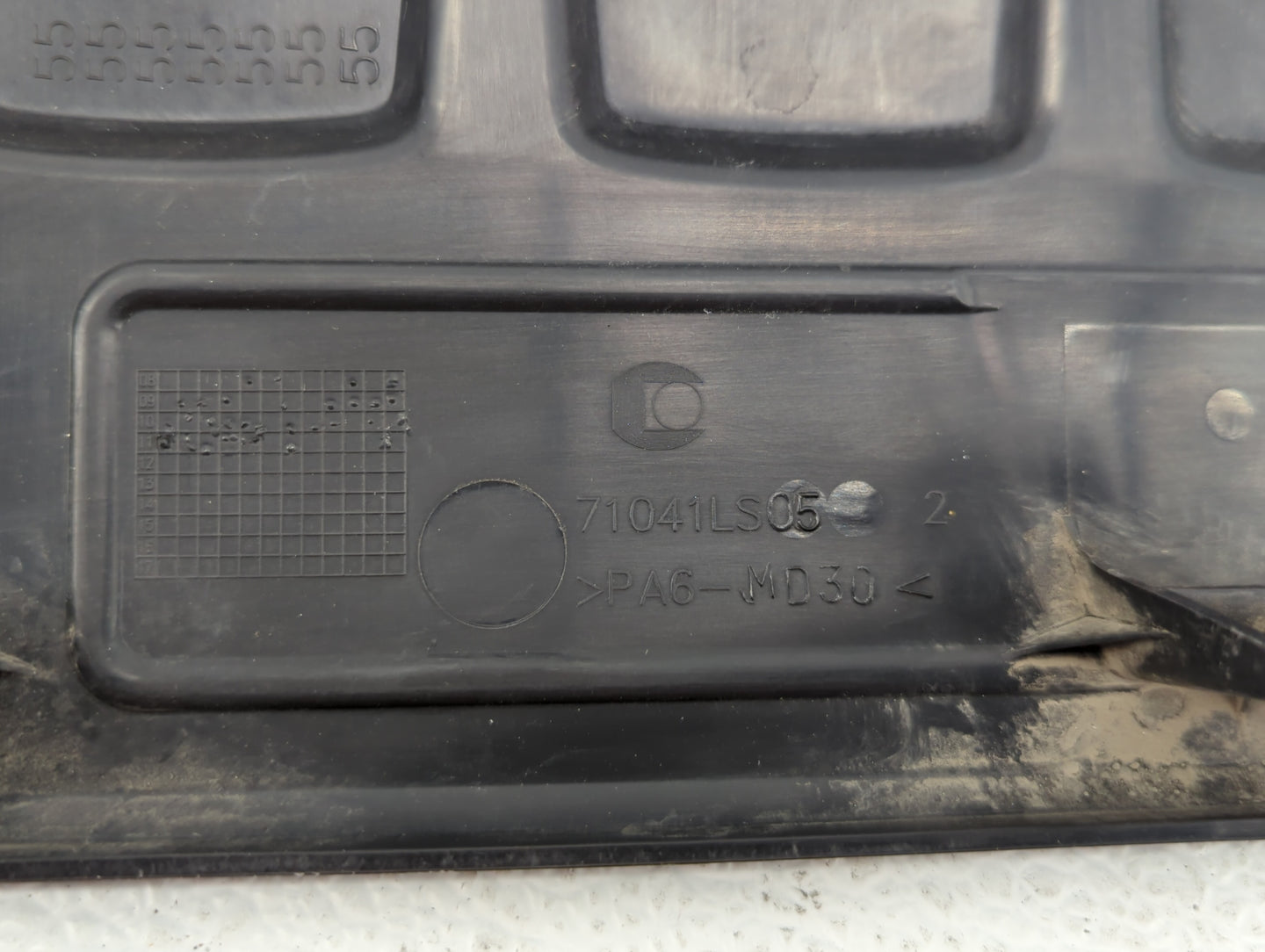 2012 Chevrolet Cruze Engine Cover - Oemusedautoparts1.com