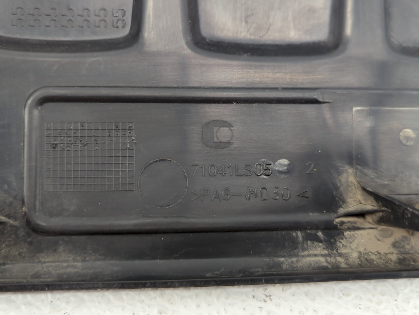 2012 Chevrolet Cruze Engine Cover - Oemusedautoparts1.com