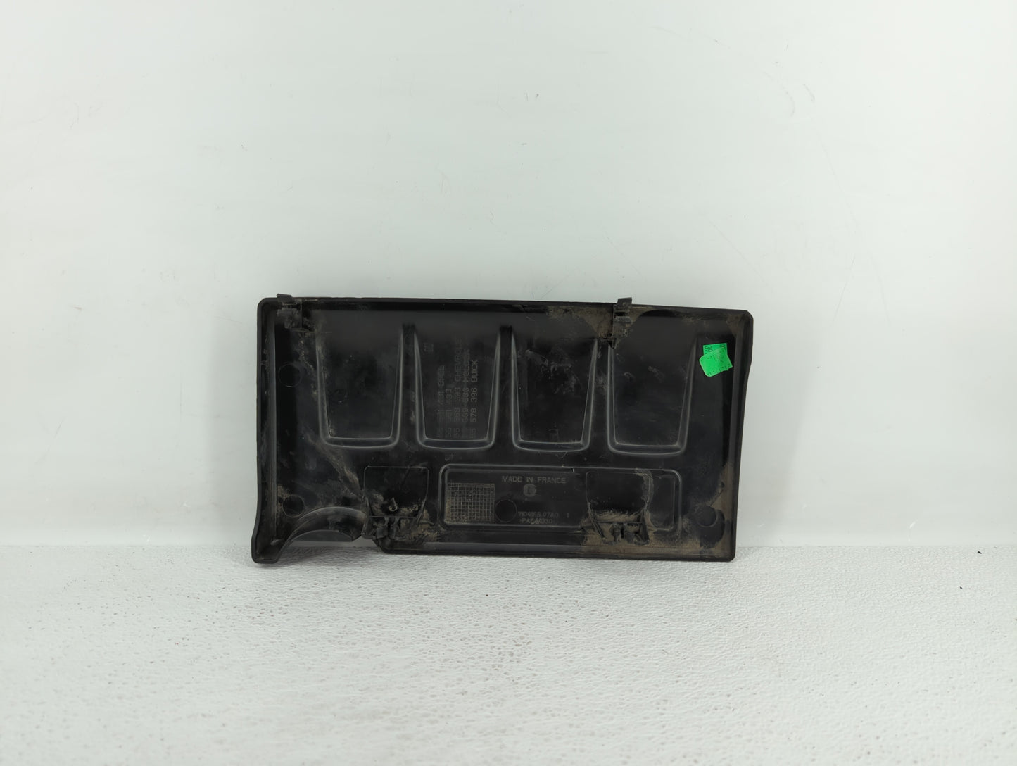 2012 Chevrolet Cruze Engine Cover - Oemusedautoparts1.com