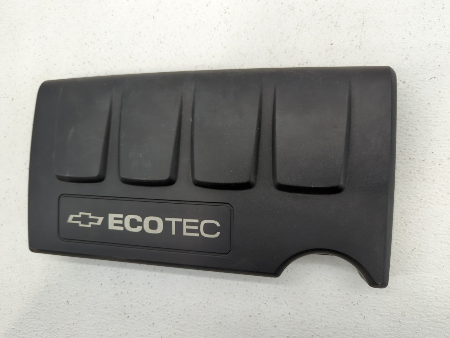 2012 Chevrolet Cruze Engine Cover - Oemusedautoparts1.com