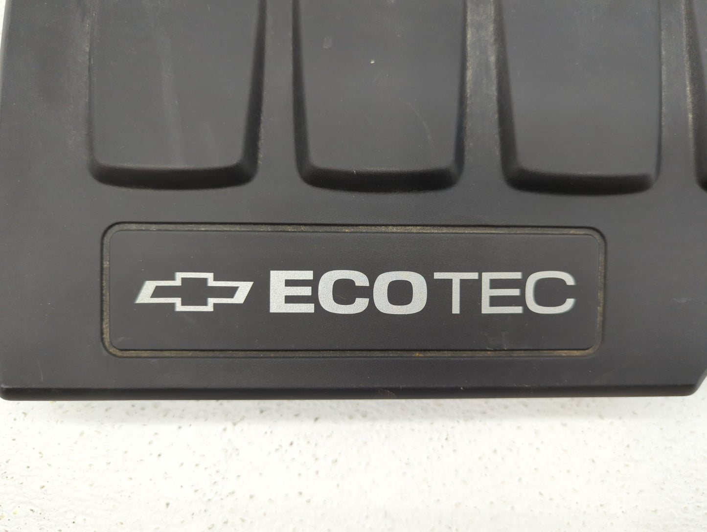 2012 Chevrolet Cruze Engine Cover - Oemusedautoparts1.com