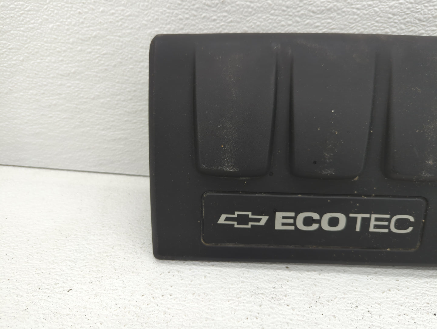 2012 Chevrolet Cruze Engine Cover - Oemusedautoparts1.com