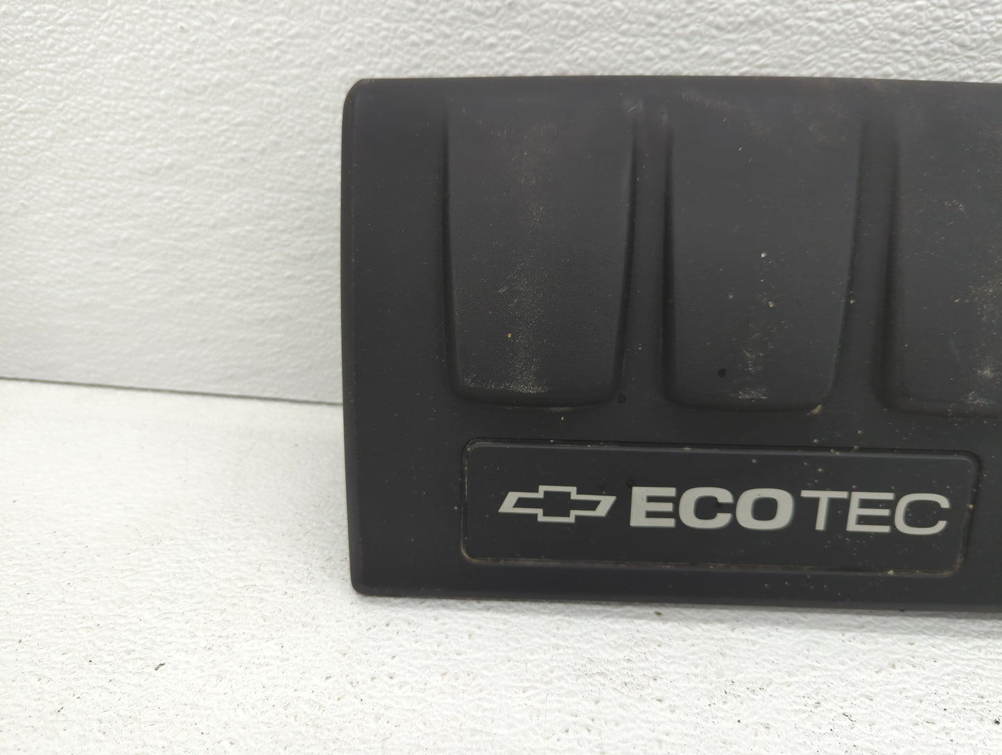 2012 Chevrolet Cruze Engine Cover - Oemusedautoparts1.com