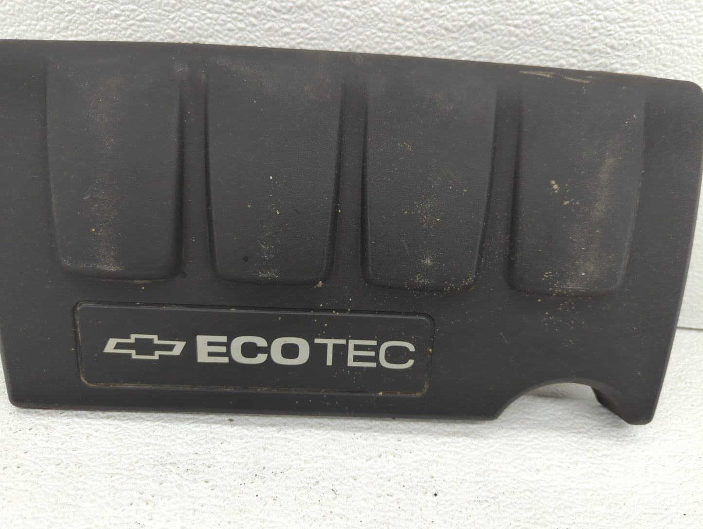 2012 Chevrolet Cruze Engine Cover - Oemusedautoparts1.com