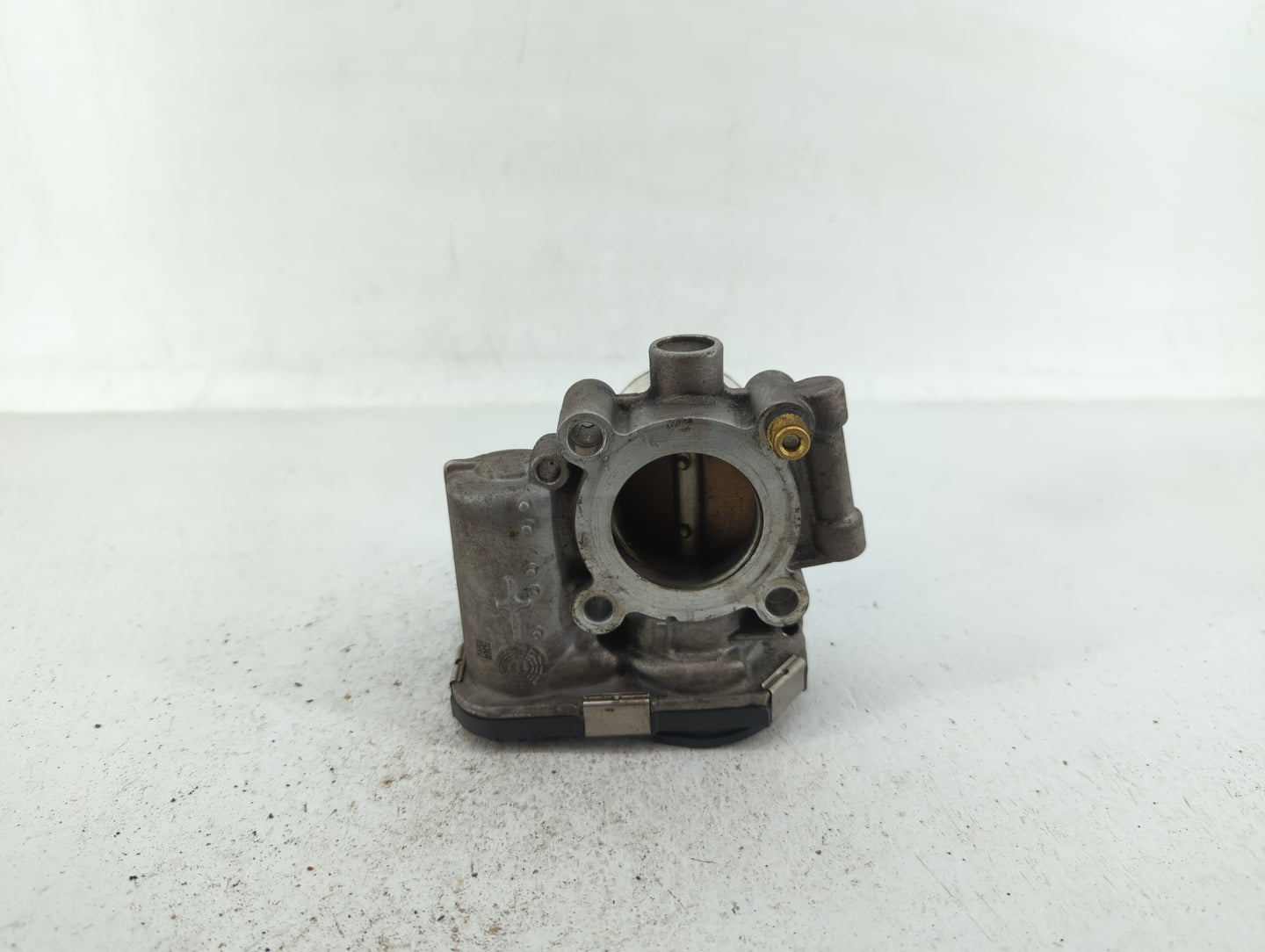 2011-2016 Chevrolet Cruze Throttle Body P/N:55581662 55565489 Fits Fits 2011 2012 2013 2014 2015 2016 2017 2018 2019 2020 20