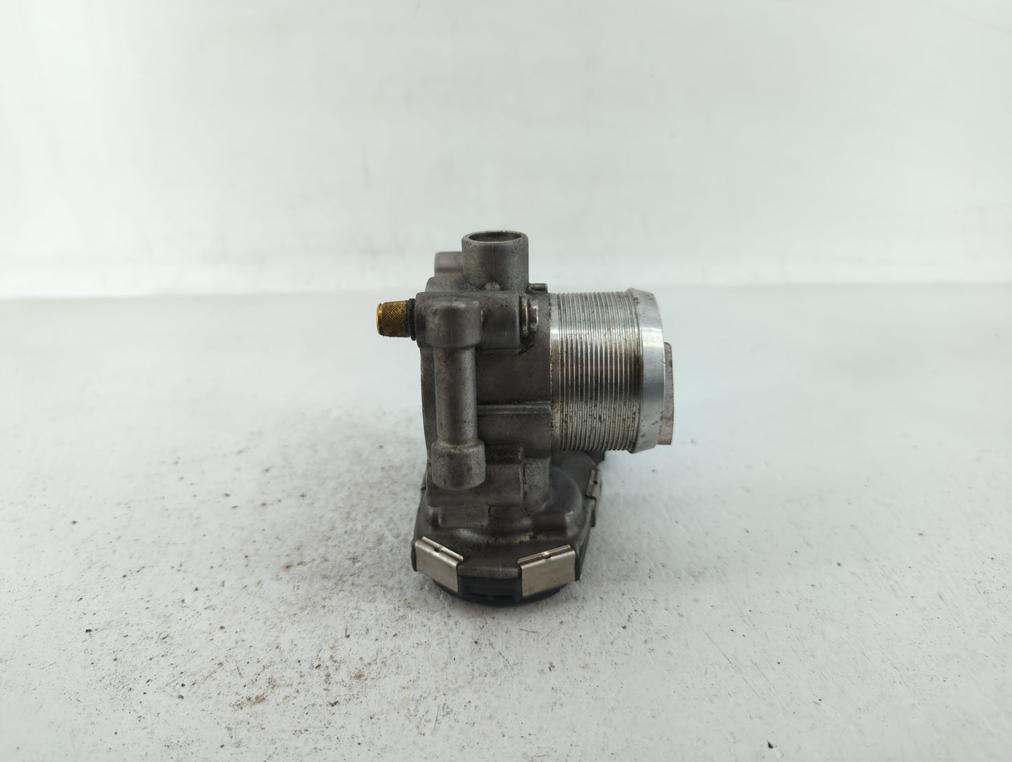 2011-2016 Chevrolet Cruze Throttle Body P/N:55581662 55565489 Fits Fits 2011 2012 2013 2014 2015 2016 2017 2018 2019 2020 20