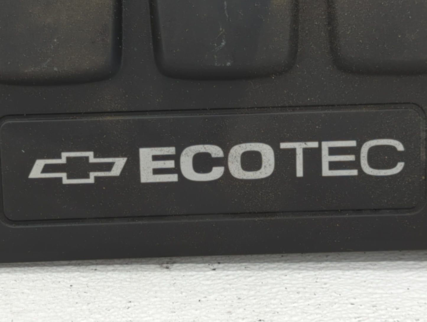 2012 Chevrolet Cruze Engine Cover - Oemusedautoparts1.com