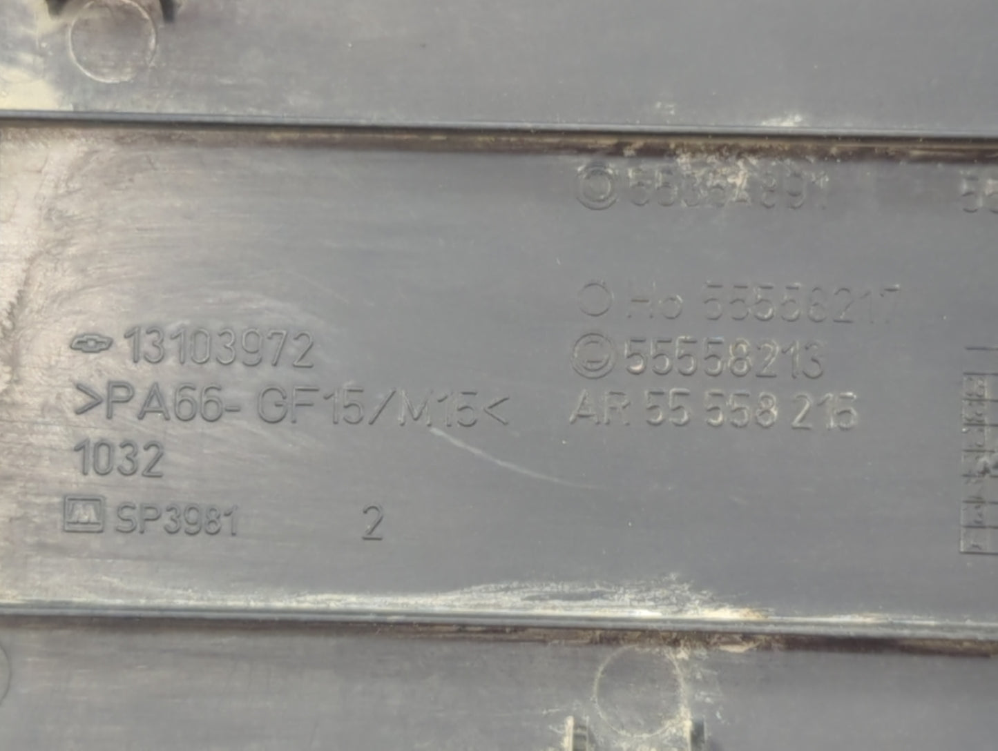 2012 Chevrolet Cruze Engine Cover - Oemusedautoparts1.com