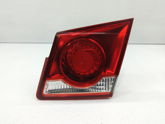 2011-2016 Chevrolet Cruze Tail Light Assembly Passenger Right OEM Fits Fits 2011 2012 2013 2014 2015 2016 OEM Used Auto Part