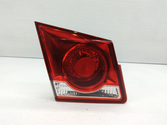 2011-2016 Chevrolet Cruze Tail Light Assembly Driver Left OEM P/N:3057KLCP Fits Fits 2011 2012 2013 2014 2015 2016 OEM Used 