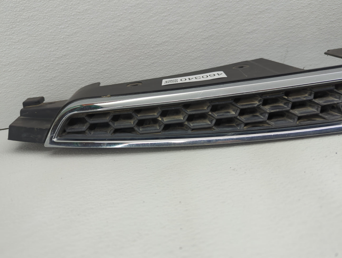 2011-2014 Chevrolet Cruze Front Grille Bumper Not Included - Oemusedautoparts1.com