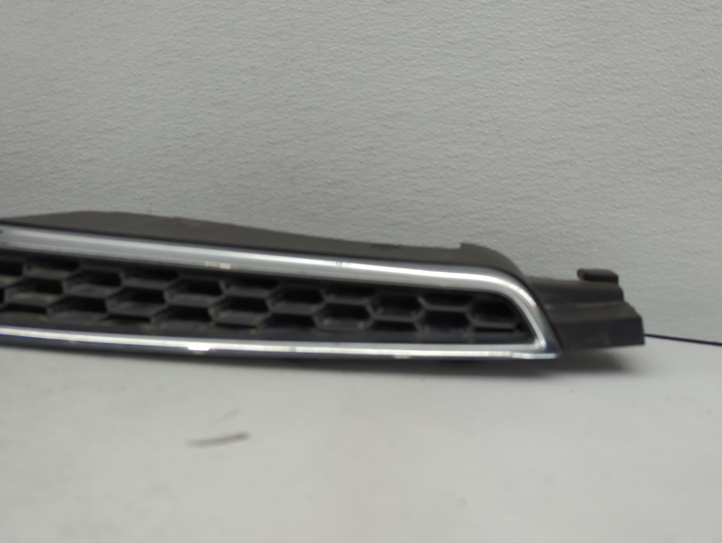 2011-2014 Chevrolet Cruze Front Grille Bumper Not Included - Oemusedautoparts1.com