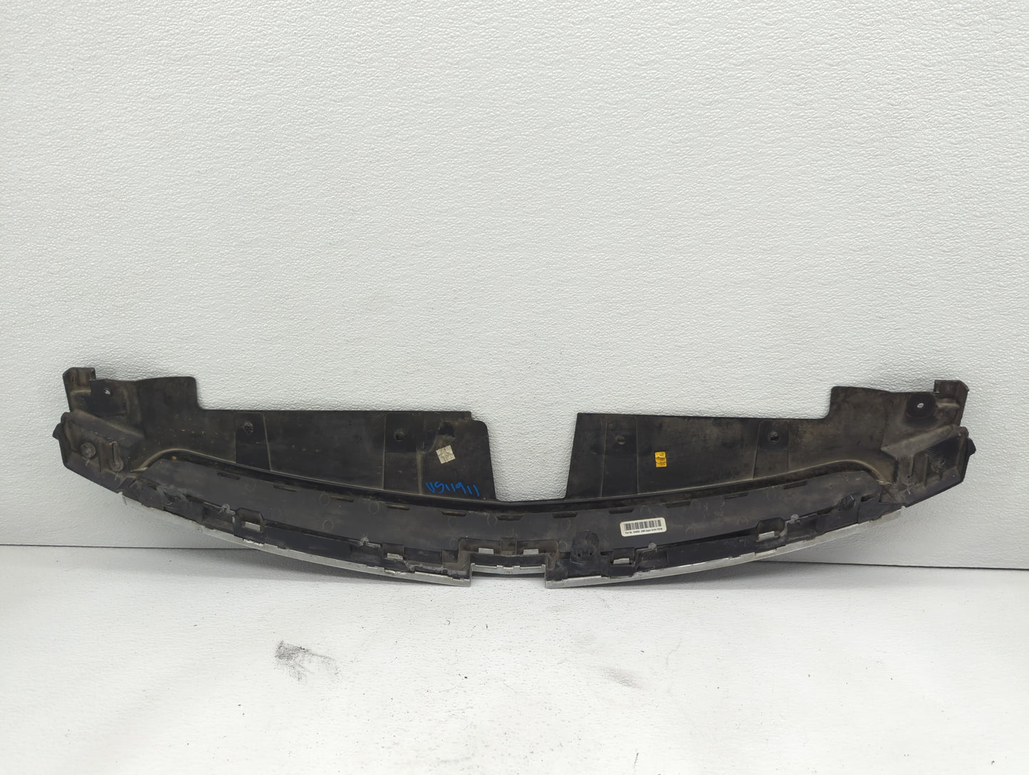 2011-2014 Chevrolet Cruze Front Grille Bumper Not Included - Oemusedautoparts1.com