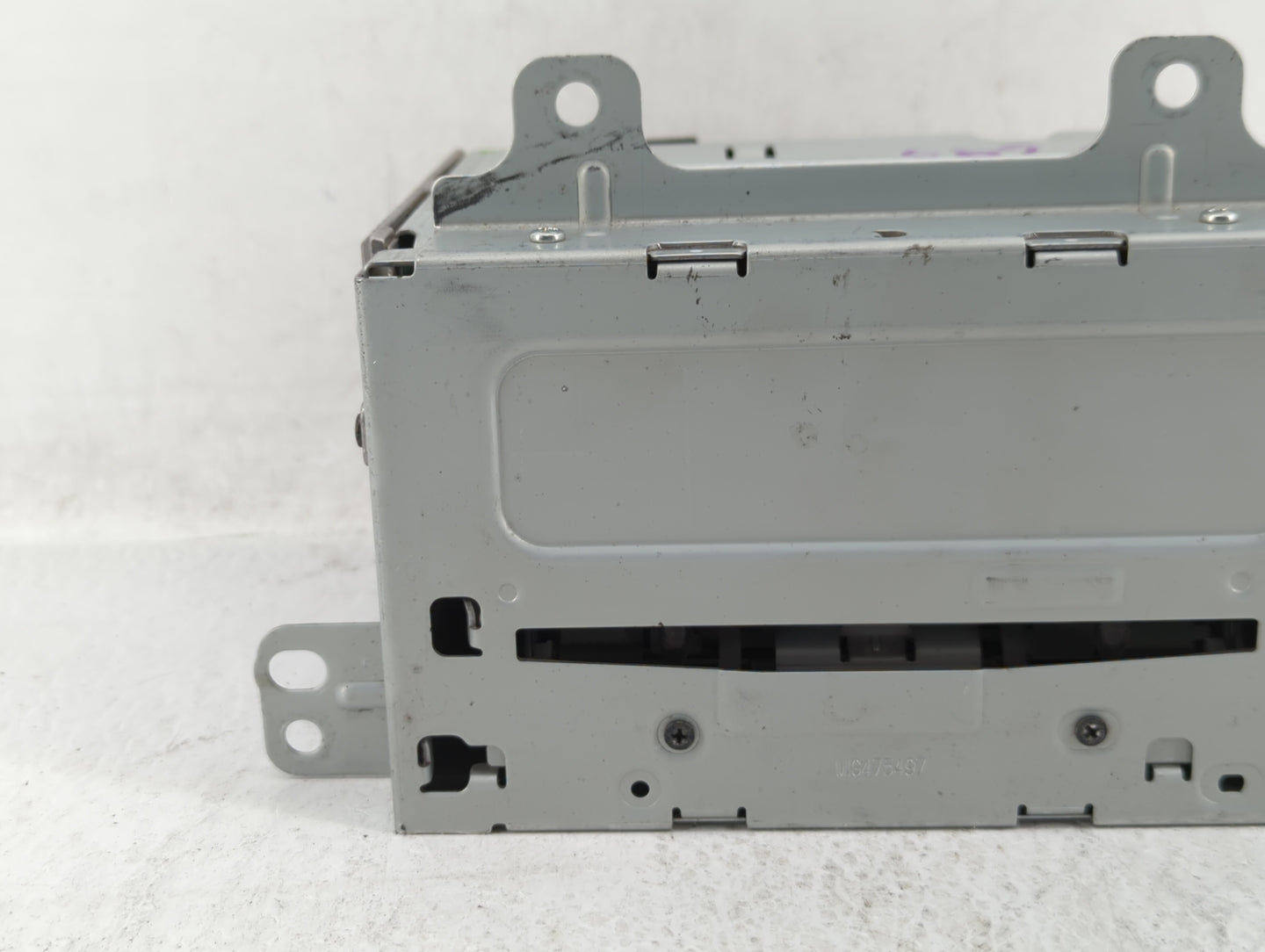 2011-2012 Chevrolet Cruze Am Fm Cd Player Radio Receiver - Oemusedautoparts1.com
