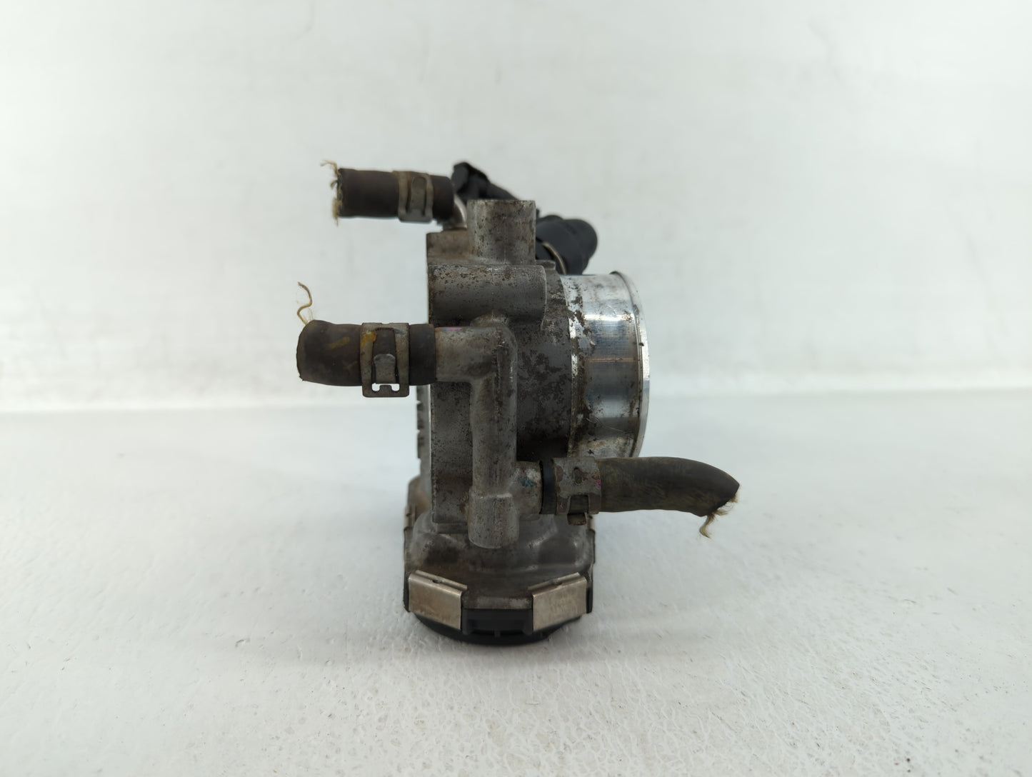 2011-2016 Chevrolet Cruze Throttle Body P/N:55561495 55577375 Fits Fits 2009 2010 2011 2012 2013 2014 2015 2016 2017 2018 OE