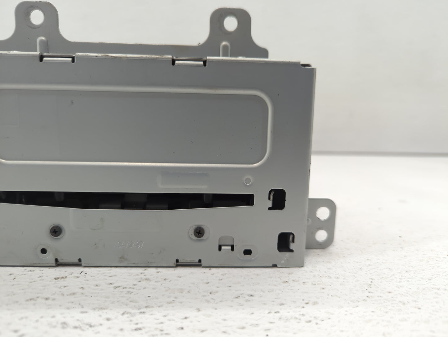 2012-2012 Chevrolet Cruze Am Fm Cd Player Radio Receiver - Oemusedautoparts1.com