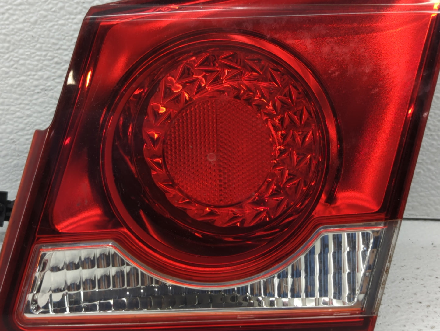 2011-2016 Chevrolet Cruze Tail Light Assembly Passenger Right OEM P/N:3057KLCP 2T 11 1P GM Fits Fits 2011 2012 2013 2014 201