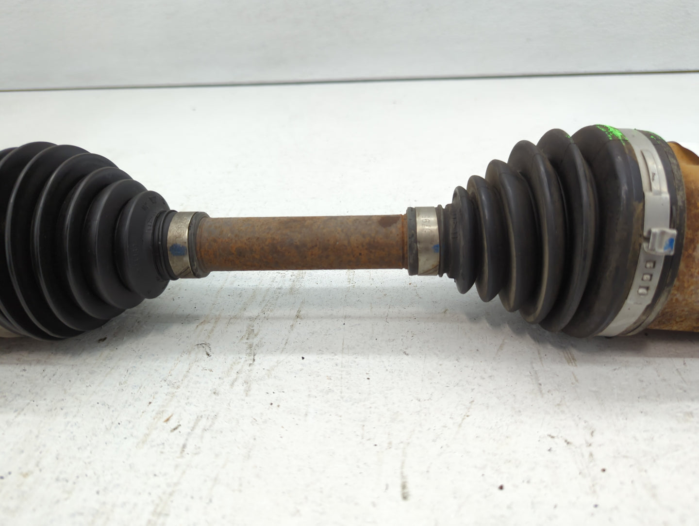 2011-2016 Chevrolet Cruze Axle Shaft Front Driver Cv C/v - Oemusedautoparts1.com