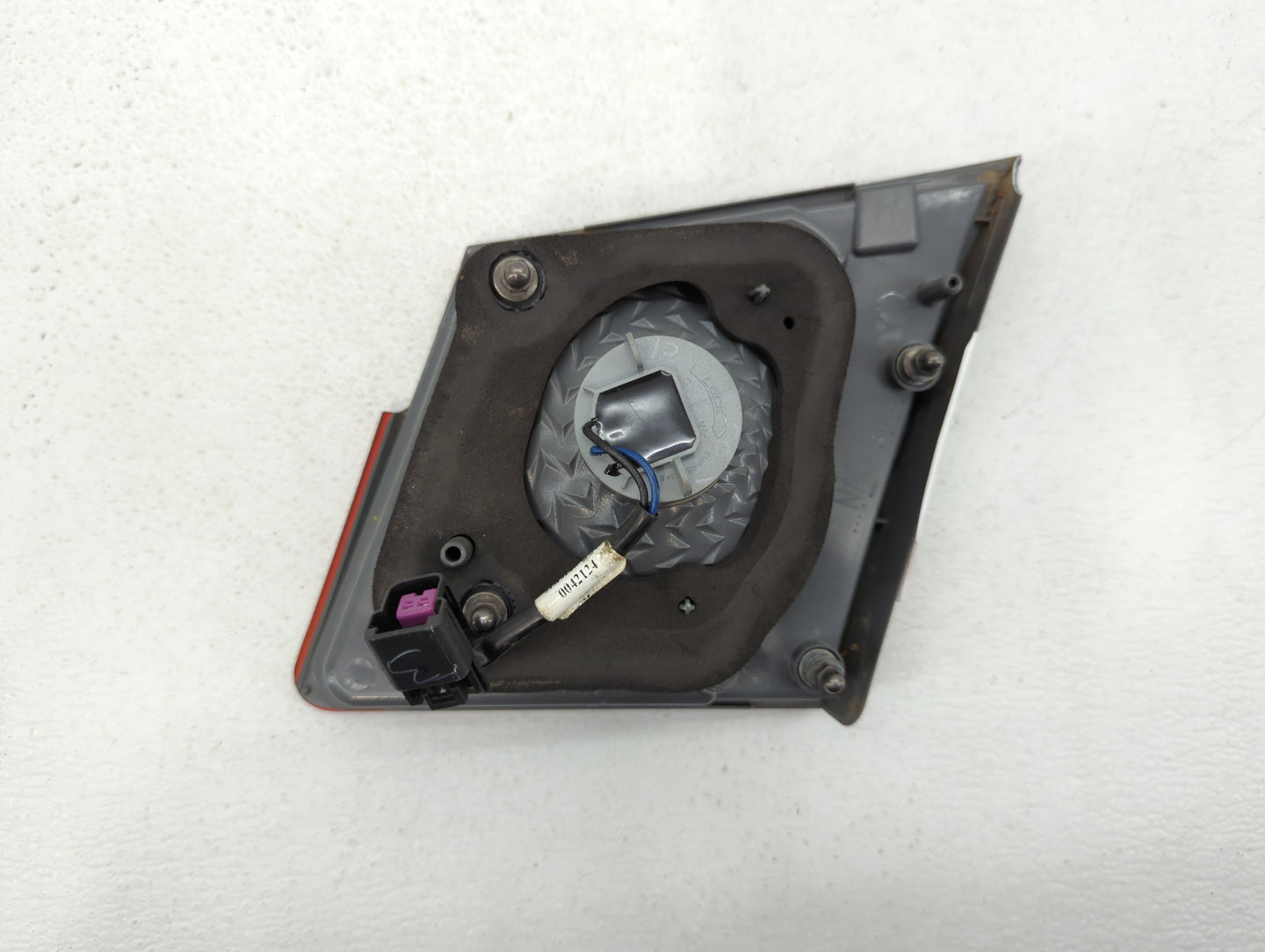 2011-2016 Chevrolet Cruze Tail Light Assembly Driver Left OEM P/N:3057KLCP Fits Fits 2011 2012 2013 2014 2015 2016 OEM Used 