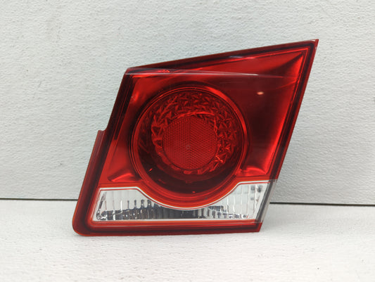 2011-2016 Chevrolet Cruze Tail Light Assembly Passenger Right OEM Fits Fits 2011 2012 2013 2014 2015 2016 OEM Used Auto Part