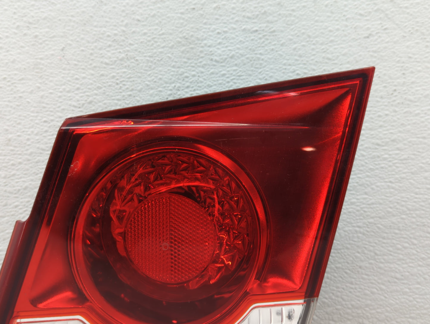 2011-2016 Chevrolet Cruze Tail Light Assembly Passenger Right OEM Fits Fits 2011 2012 2013 2014 2015 2016 OEM Used Auto Part
