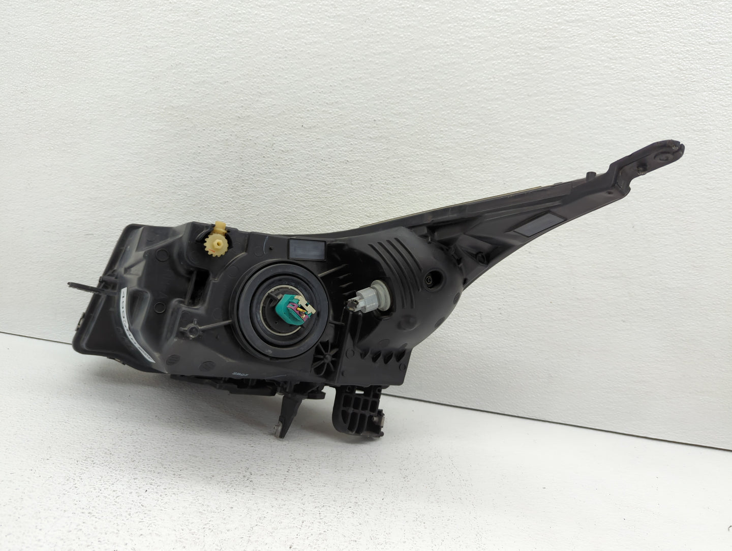 2011-2012 Chevrolet Cruze Passenger Right Oem Head Light Headlight Lamp - Oemusedautoparts1.com