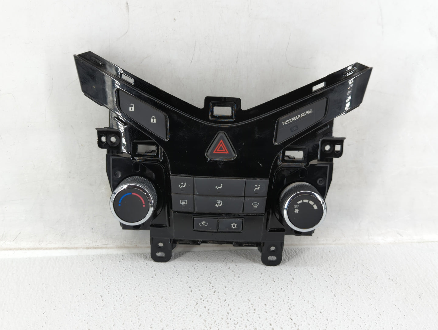2011-2012 Chevrolet Cruze Climate Control Module Temperature AC/Heater Replacement P/N:95017054 Fits Fits 2011 2012 OEM Used