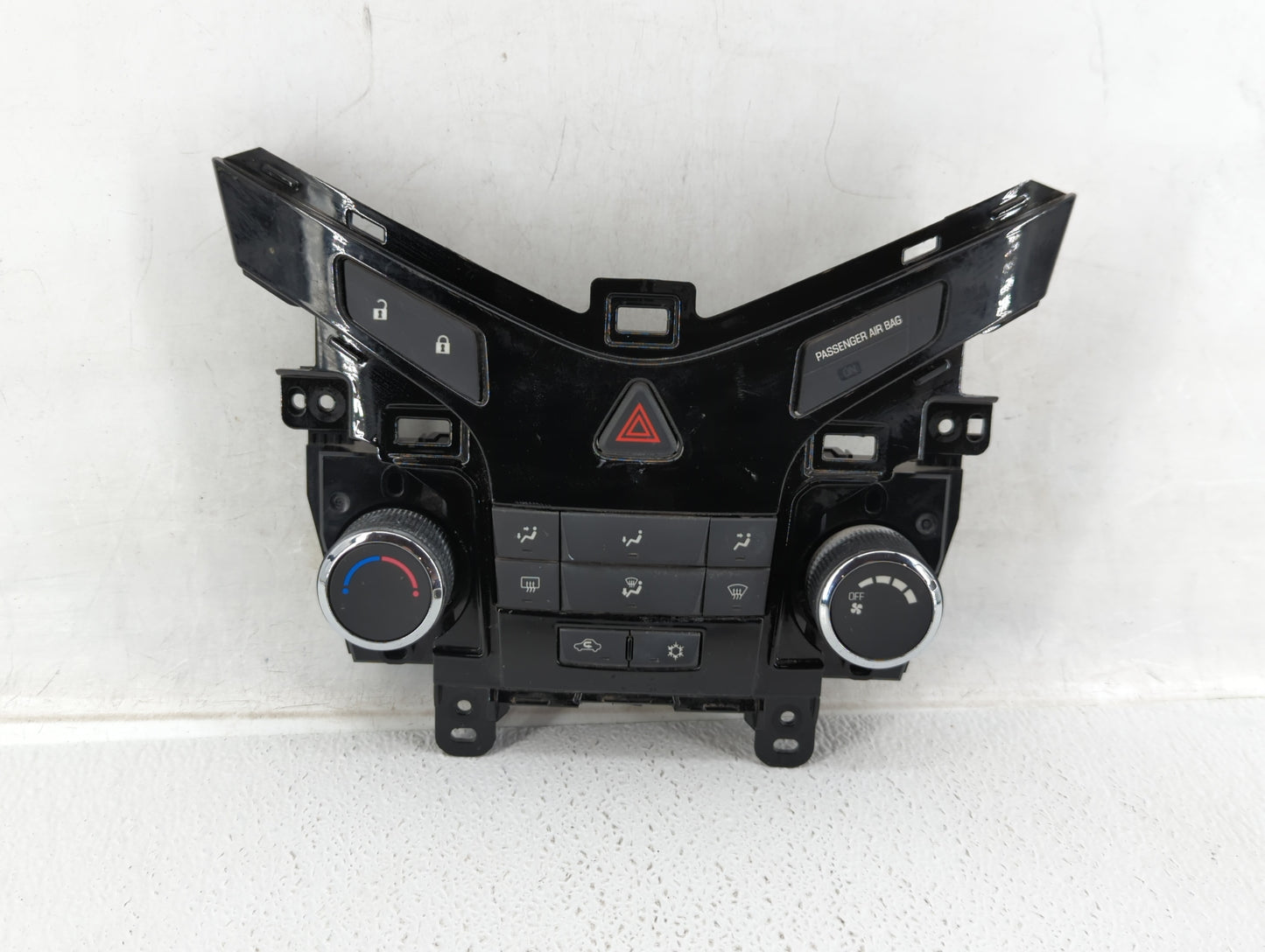 2011-2012 Chevrolet Cruze Climate Control Module Temperature AC/Heater Replacement P/N:95017054 Fits Fits 2011 2012 OEM Used