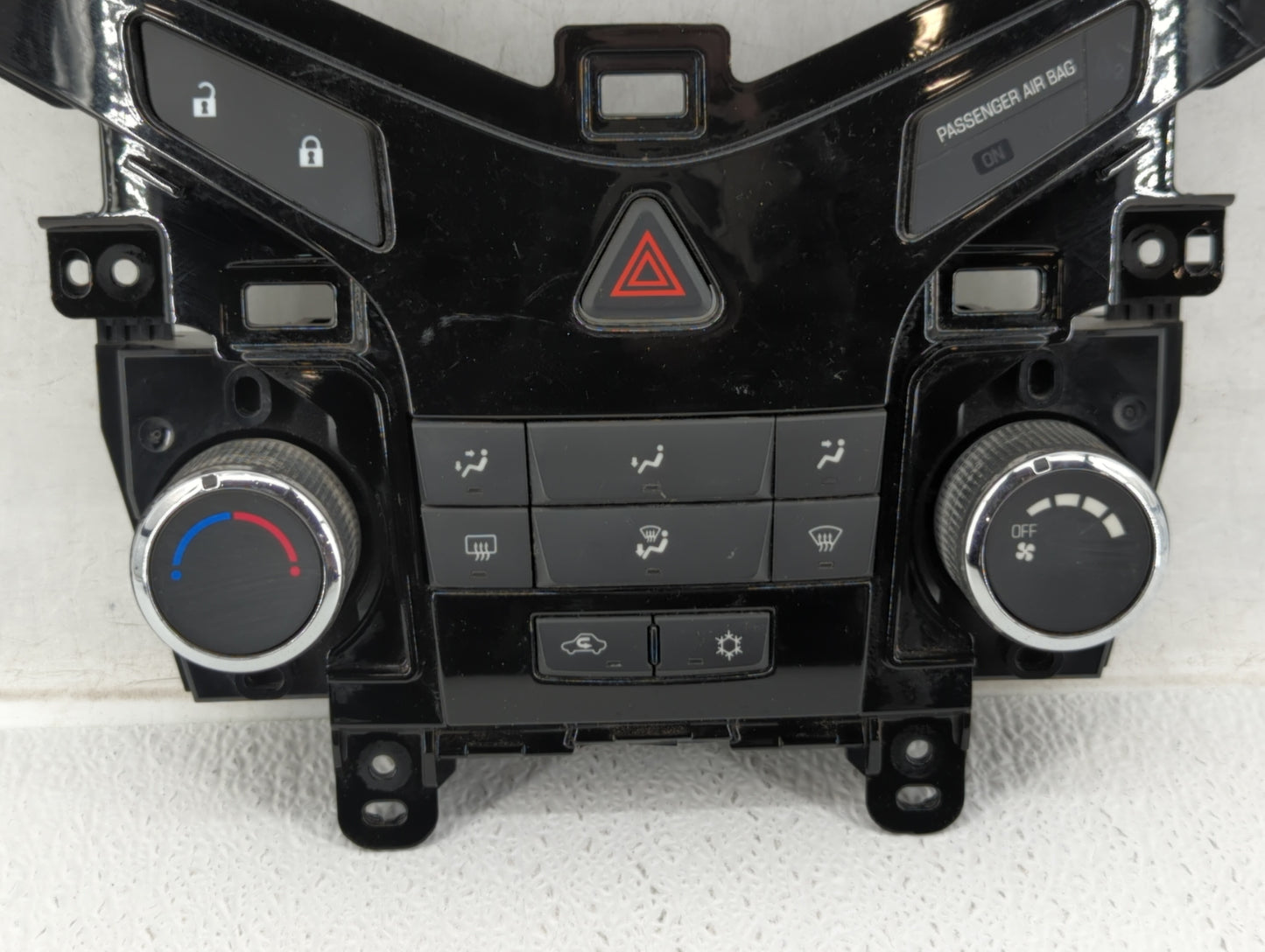 2011-2012 Chevrolet Cruze Climate Control Module Temperature AC/Heater Replacement P/N:95017054 Fits Fits 2011 2012 OEM Used