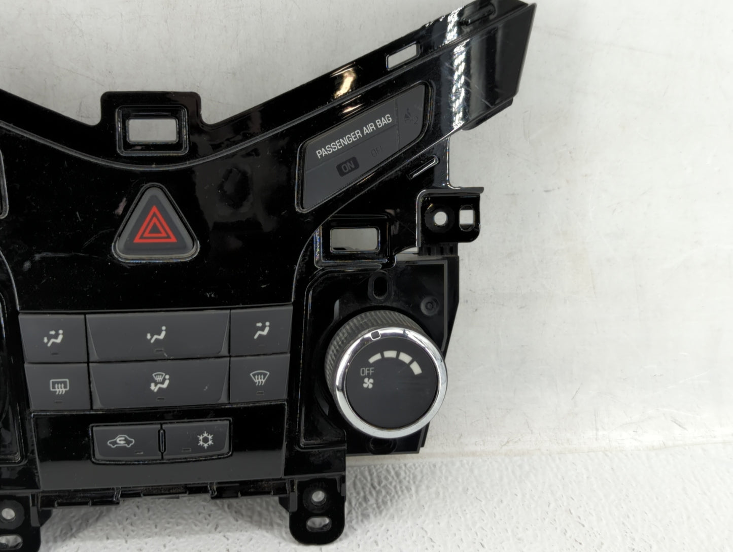 2011-2012 Chevrolet Cruze Climate Control Module Temperature AC/Heater Replacement P/N:95017054 Fits Fits 2011 2012 OEM Used