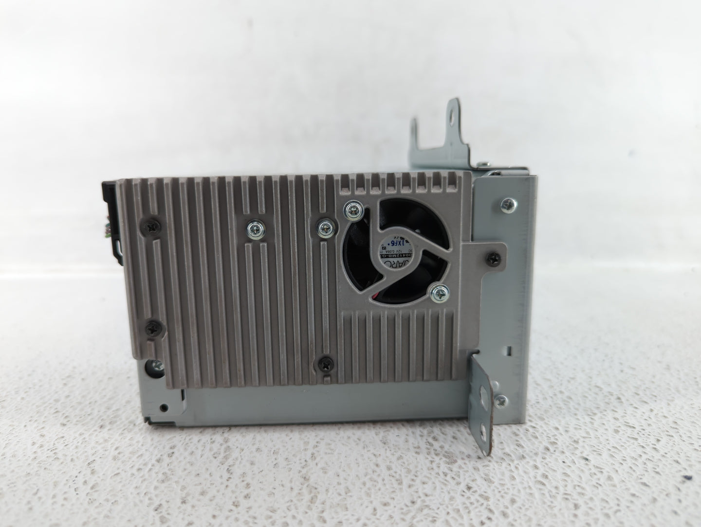 2011-2012 Chevrolet Cruze Radio AM FM Cd Player Receiver Replacement P/N:22870782 Fits Fits 2010 2011 2012 OEM Used Auto Par