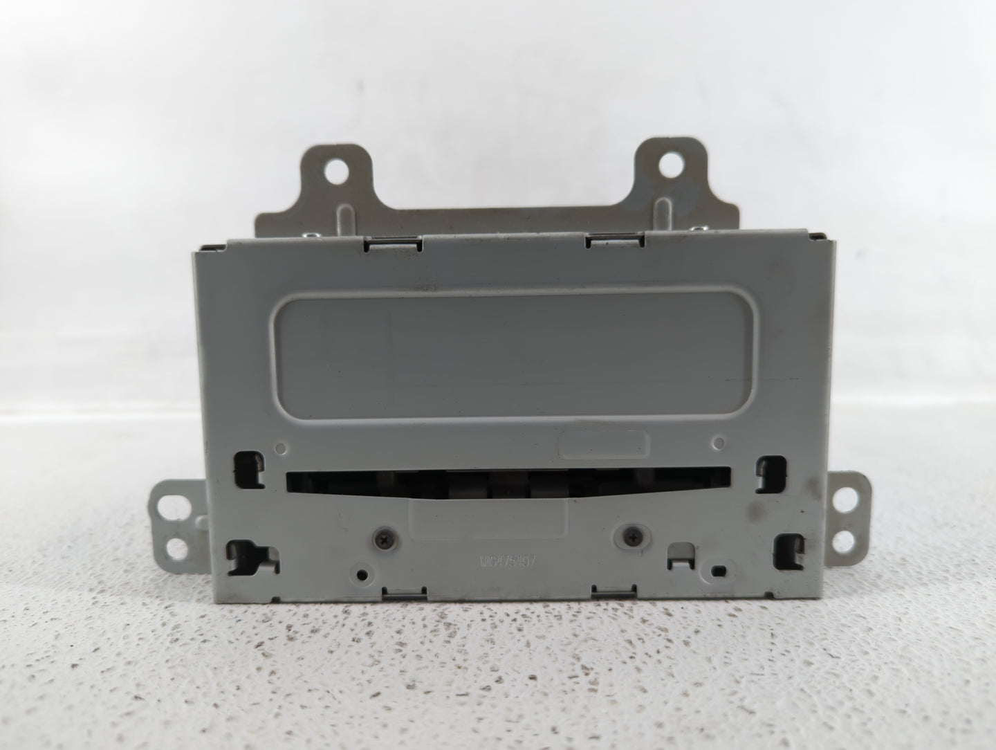 2011-2012 Chevrolet Cruze Radio AM FM Cd Player Receiver Replacement P/N:22870782 Fits Fits 2010 2011 2012 OEM Used Auto Par