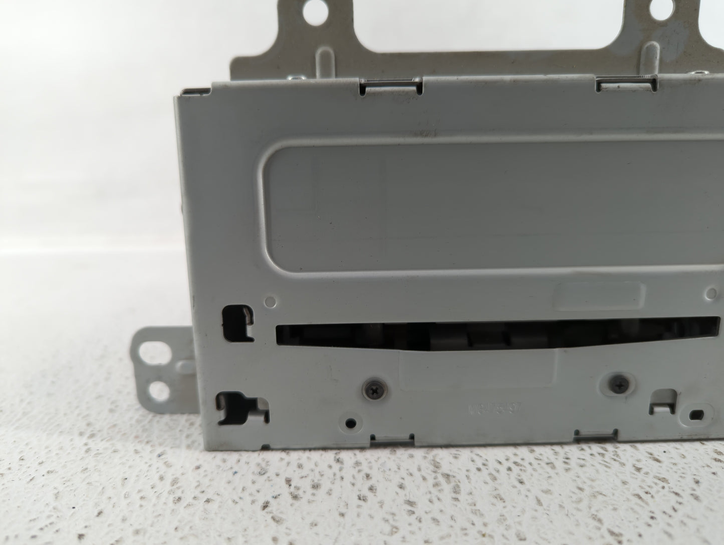 2011-2012 Chevrolet Cruze Radio AM FM Cd Player Receiver Replacement P/N:22870782 Fits Fits 2010 2011 2012 OEM Used Auto Par